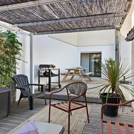 De La - 100m Appartement *